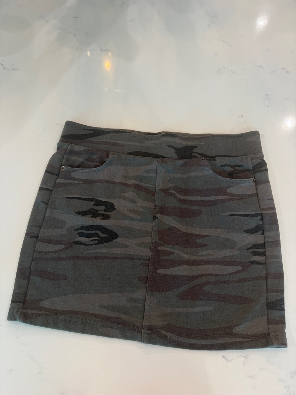 Z Supply Camo Mini Skirt | Size M/L | Stretch Waist | Casual Everyday